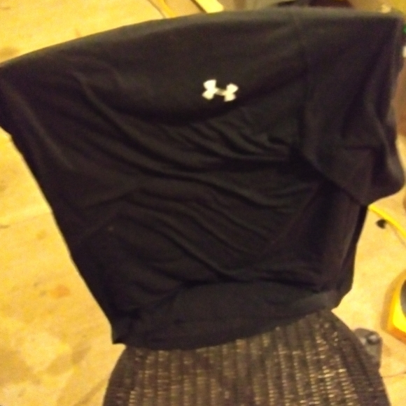 Under armor - Picture 2 of 2